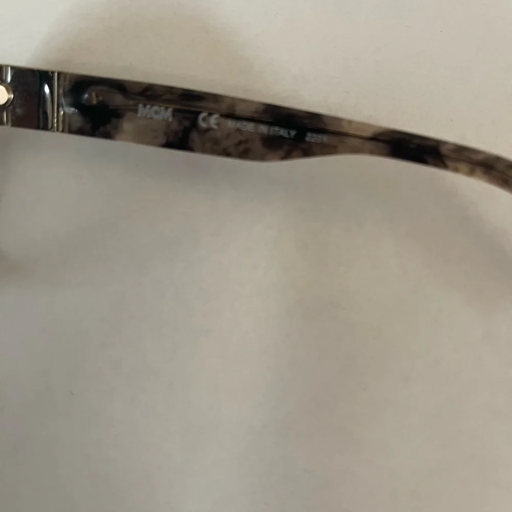 MCM Women's Grey Marble Sunglasses - Picture 6 of 7